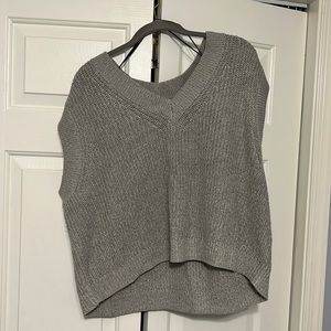 H&M Grey Cropped Sweater Vest
